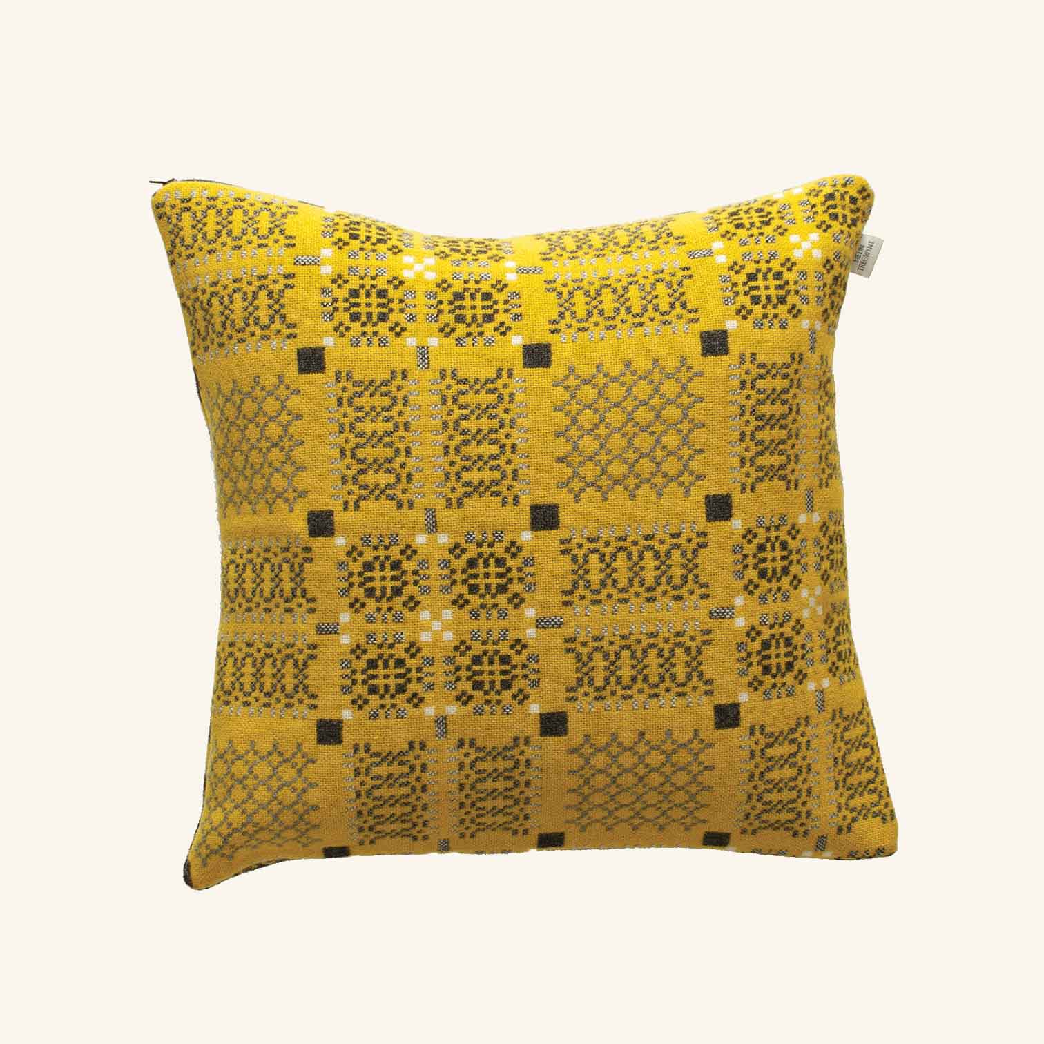 Knot Garden Cushion Melin Tregwynt - Image 5