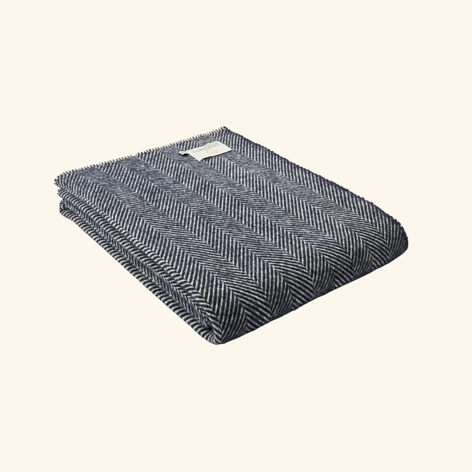 Pure New Wool Throw With Blanket Stitch Throw - Image 3